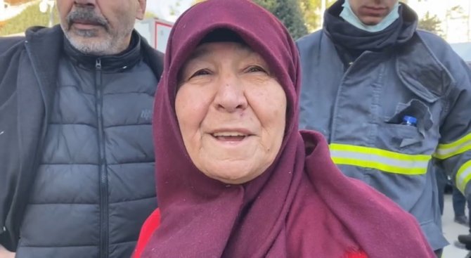 Afet Bölgesinden Yürek Isıtan Görüntüler