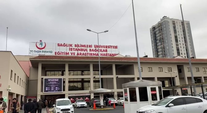 Depremde Eşini Ve Kızını Kaybeden Rahime Atala’nın Tedavisi İ̇stanbul’da Sürüyor
