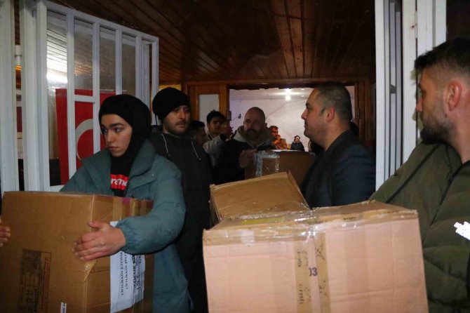 Çiftlikköy’den İlk Yardım Tırı Yola Çıktı