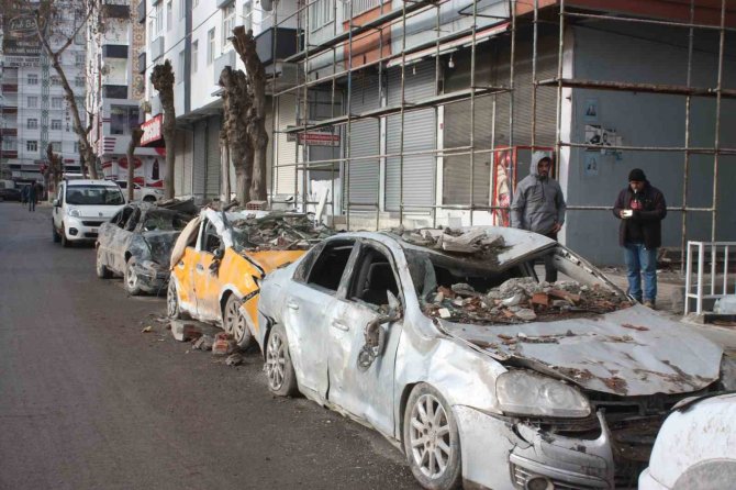 İ̇hsami Apartmanı’ndan 27 Yaralı, 19 Cansız Beden Çıkartıldı