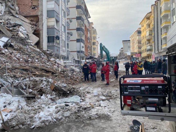 Arama Kurtarma Çalışmalarına Efak’tan Önemli Destek
