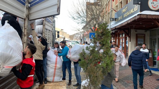 Emet Deprem Bölgesine Yardım İçin Tek Yürek Oldu