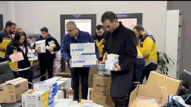 Ambulanslar Depremzedeler İçin Esenyurt’tan Yola Çıktı