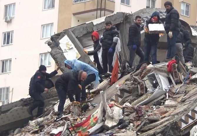 Hırsızların Deprem Fırsatçılığı ’Pes’ Dedirtti