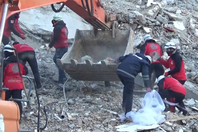 Hırsızların Deprem Fırsatçılığı ’Pes’ Dedirtti