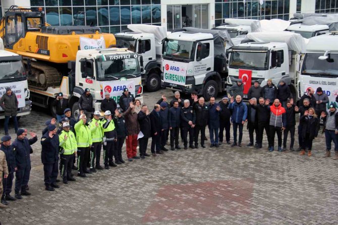 Giresun’dan Deprem Bölgesine Umut Konvoyu Uğurlandı