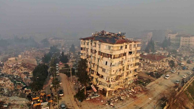 Hatay’daki Enkaz Yığınları Dronla Havadan Görüntülendi