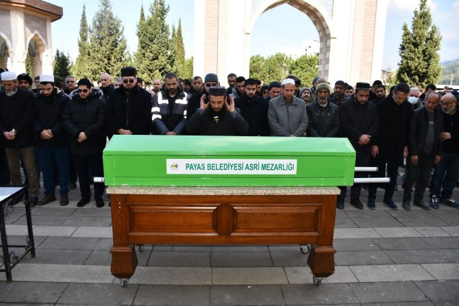 Hatay’da Depremde Hayatını Kaybeden 4’ü Çocuk 17 Kişi Toprağa Verildi