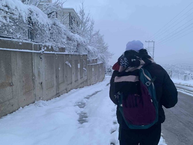 Kocaeli’de Kar Yağışı Etkili Oluyor