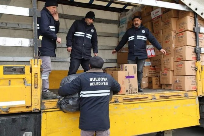 Suluova’dan Deprem Bölgesine Yardım Tırları Gönderildi