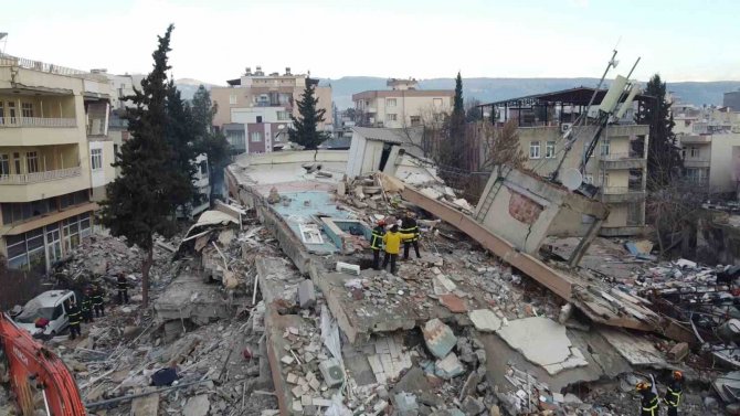 Depremin Vurduğu Adıyaman’da Yıkılan Yapılar Dron İle Görüntülendi