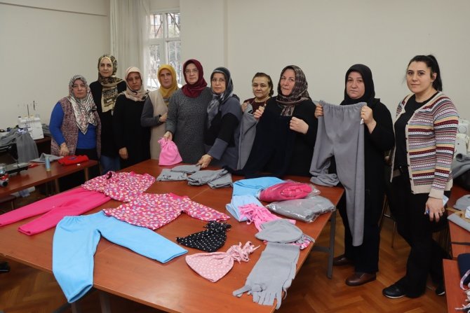 Yalova Belediyesi Kursiyerleri Depremzedeler İçin Üretime Geçti