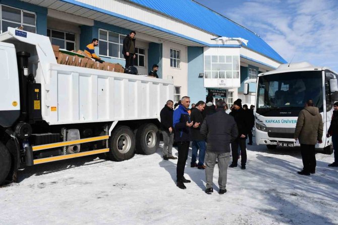 Kafkas Üniversitesi’nden Yardım Seferberliği