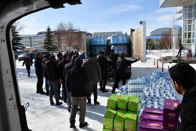 Kafkas Üniversitesi’nden Yardım Seferberliği