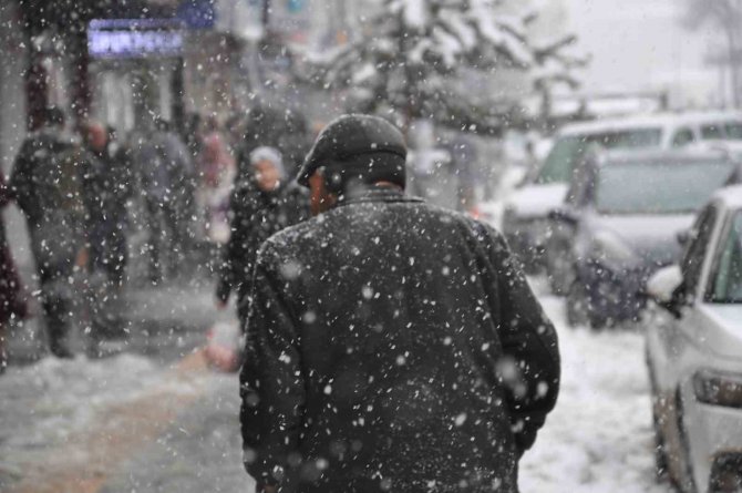 Kars’ta 73 Köy Yolu Ulaşıma Kapalı
