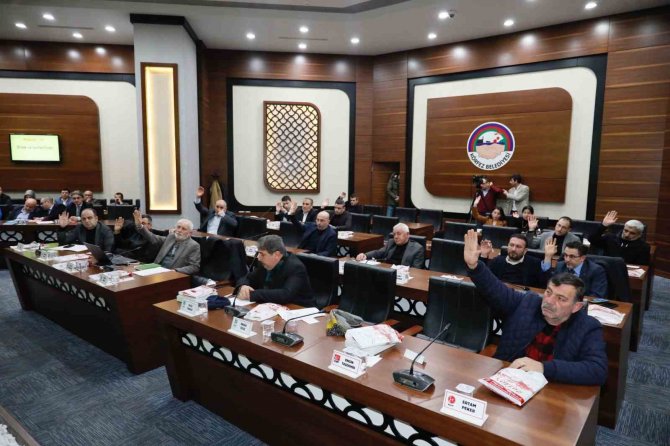 Körfez Belediyesi’nden Deprem Bölgesine 2 Milyonluk Destek
