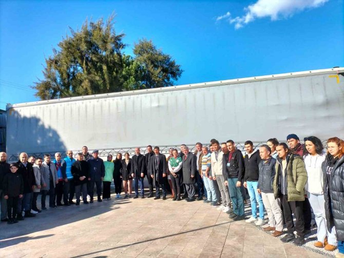 Köyceğiz’den Depremzedelere İçin Yardım Tırı Gönderilmeye Devam Ediyor