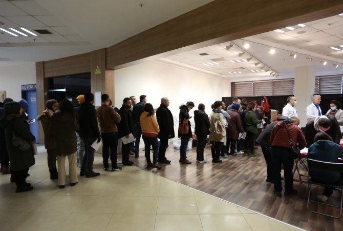 Kan Bağış Noktalarında Yoğunluk Sürüyor