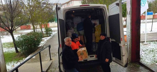 30 Ağustos Zafer Mahallesi’nden Deprem Bölgesine Yardım Eli
