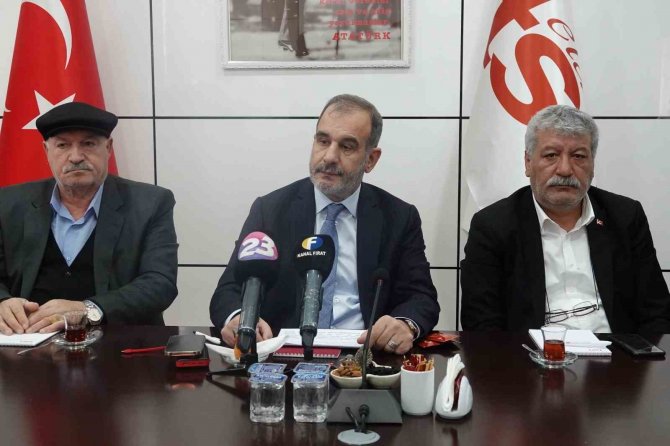 Toplantıda Depreme Yakalanan Katılımcılar "Besmele" Çekti