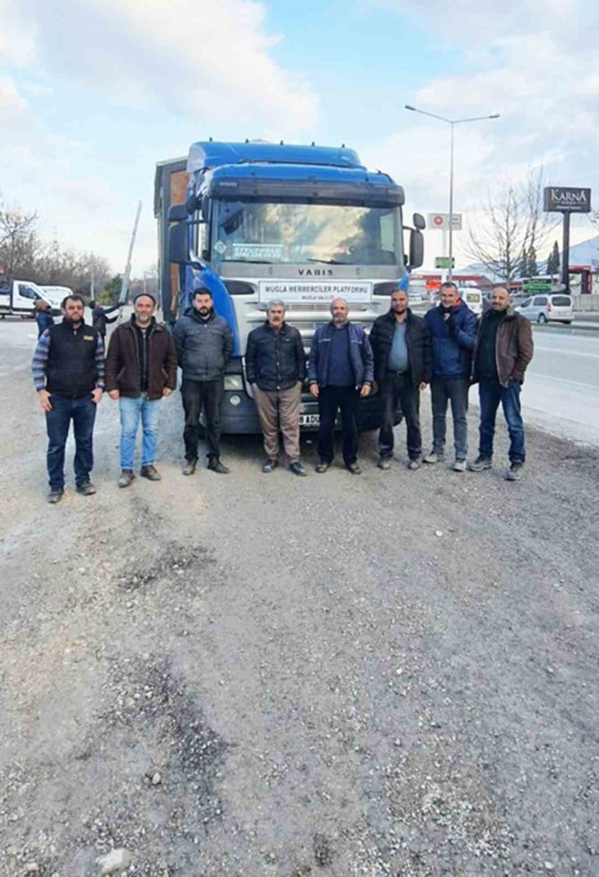 Muğlalı Mermerciler Tüm İmkânlarını Deprem Bölgesine Seferber Etti