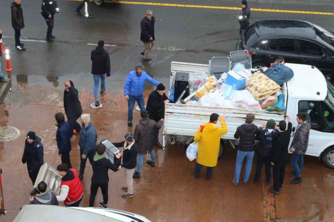 Ünye’den Afet Bölgesine Destekler Devam Ediyor