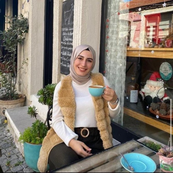 Osmaniye’de Genç Doktorun Tabutuna Gelinlik Konuldu