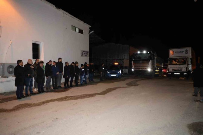 Manisa’dan 5 Bin Kişiye Yemek Çıkarabilecek Araç Adıyaman’a Gönderildi