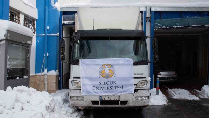 Selçuk Üniversitesinden Deprem Bölgesine Yardım Eli