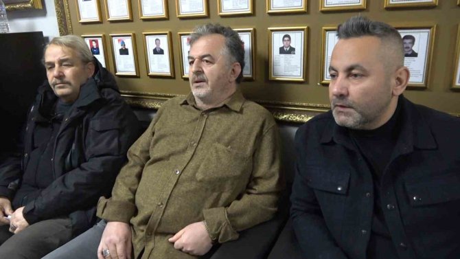 Şehit Oğlunun Giyemediği Çorapları Bağışlayan Baba: "Çölde Bir Kum Tanesi Kadar Bile Değil Ama Güzel Bir Yere Gitsin İstedim"