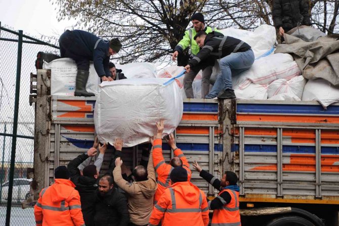 Şile, Ekmeğini Deprem Bölgesi İle Paylaşıyor