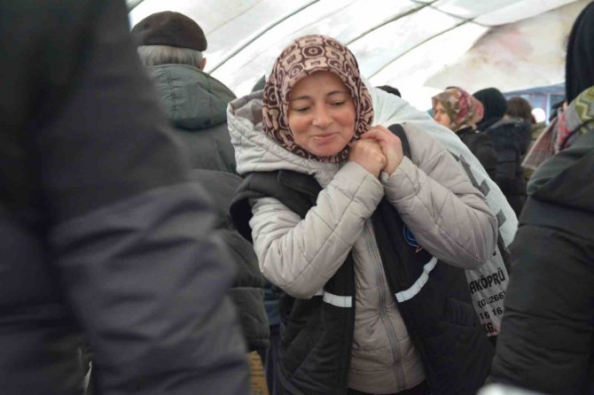 Sındırgılı Çocuklar Kumbaralardaki Paralarını Bağışlıyor