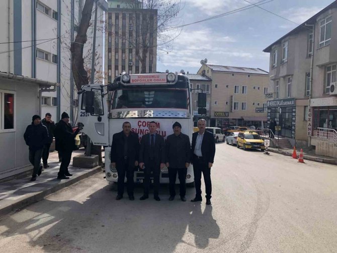Deprem Bölgesine Yardımlar Devam Ediyor
