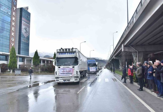 Tekkeköy’den Afet Bölgesine Yardım Seferberliği: İ̇ş Makinesi Ve 9 Tır Yardım