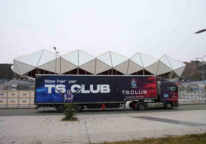 Trabzonspor, Takım Otobüsünü Afet Bölgesine Gönderdi
