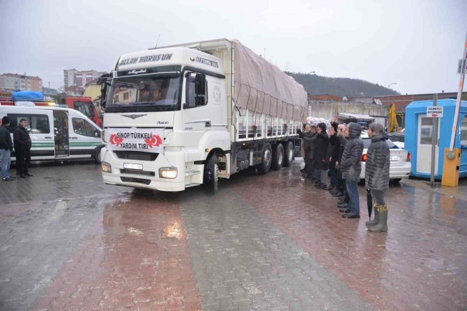 Türkeli’den 1 Tır, 2 Kamyon Ve 9 Arama Kurtarma Ekibi Dualarla Yola Çıktı