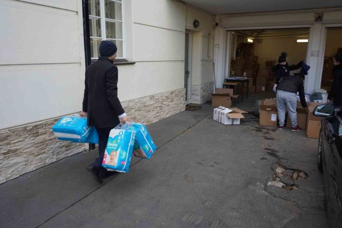 Çekya’da Türkiye’ye Yardım Seferberliği