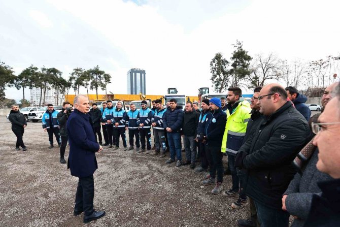 Denizli Büyükşehir Tüm İmkanlarıyla Deprem Bölgesinde
