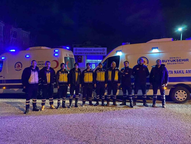 Denizli Büyükşehir Tüm İmkanlarıyla Deprem Bölgesinde