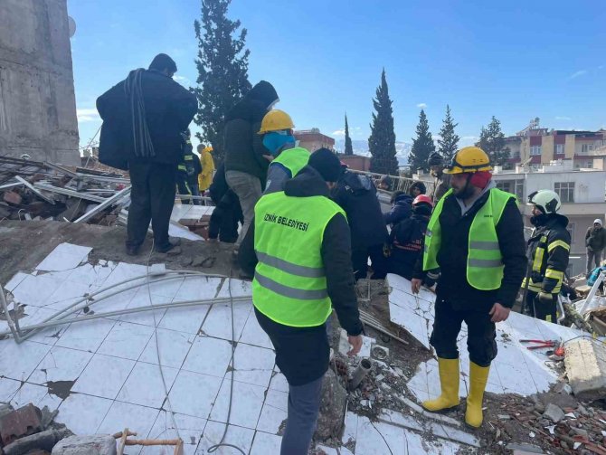 Ekipler 41 Saat Sonra Küçük Yağmur’a Ulaştı