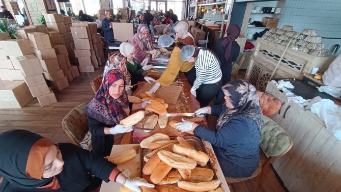 Gürpınar’da Depremzedeler İçin Seferberlik