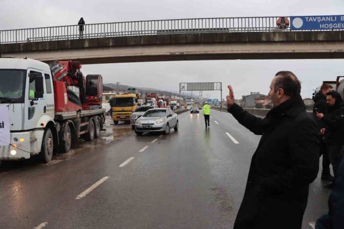 Yalova’dan Hatay’a 42 Ağır İş Makinesi Gönderildi