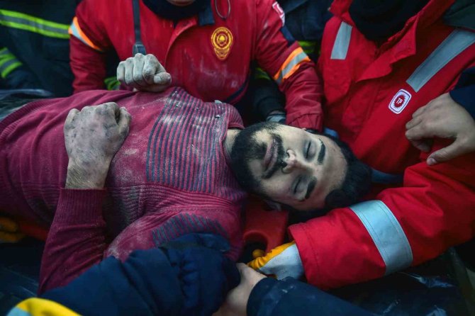 Elbistan’da Enkaz Altında Kalan Kişi 59 Saat Sonra Kurtarıldı