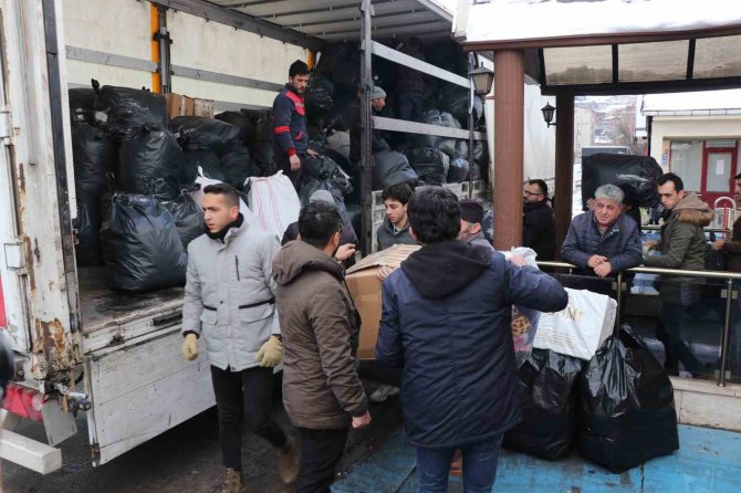 Gülüç Belediyesi Yardımları Yola Çıkarıyor