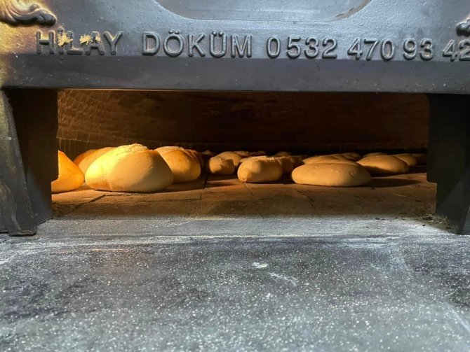 Sel Felaketini Yaşayan İ̇nebolu Esnafı Fırınlarını Depremzedeler İçin Yaktı