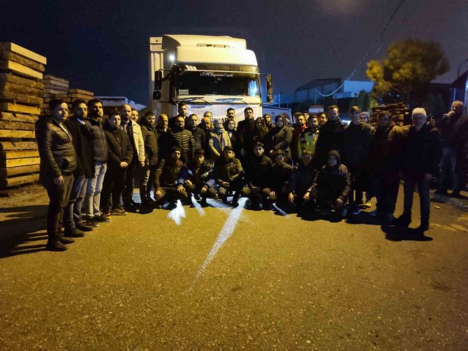 Ak Parti Denizli, Depremzedeler İçin Seferber Oldu