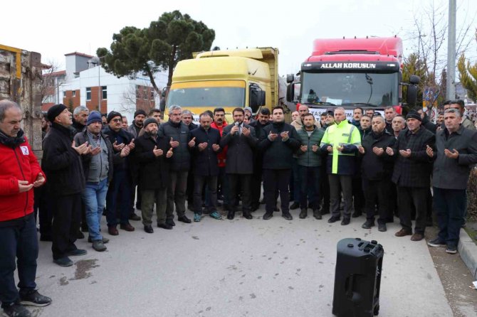 Taşova’dan Deprem Bölgesine Yardım