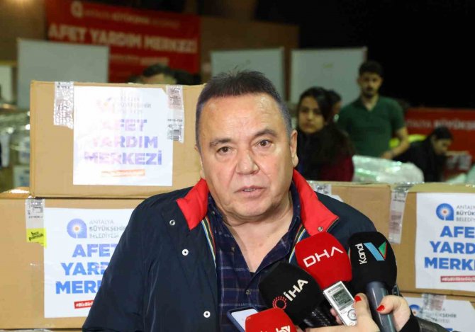 Başkan Böcek, Deprem Bölgesi İçin Acil İhtiyaç Listesini Açıkladı