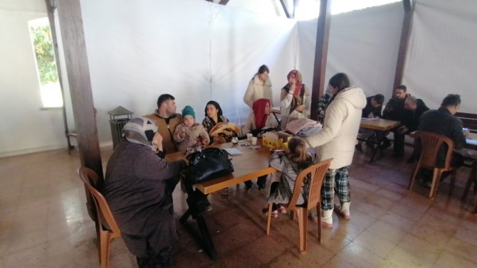 Depremzedeler Manavgat’ta Otellere Yerleştiriliyor