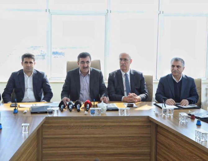 Tbmm Plan Ve Bütçe Komisyonu Başkanı Yılmaz: “Deprem Bölgesinden Bingöl’e 40 Aile Getirildi”